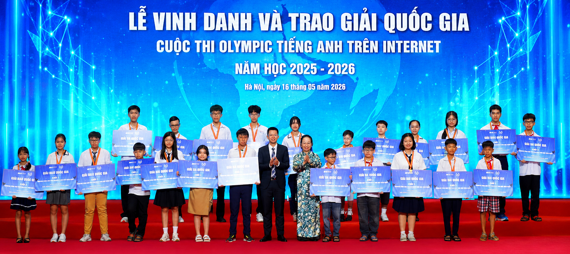 Lễ Vinh danh và Trao giải Quốc gia IOE 2025-2026 tại Hà Nội: Lan tỏa tinh thần học tiếng Anh và khát vọng hội nhập